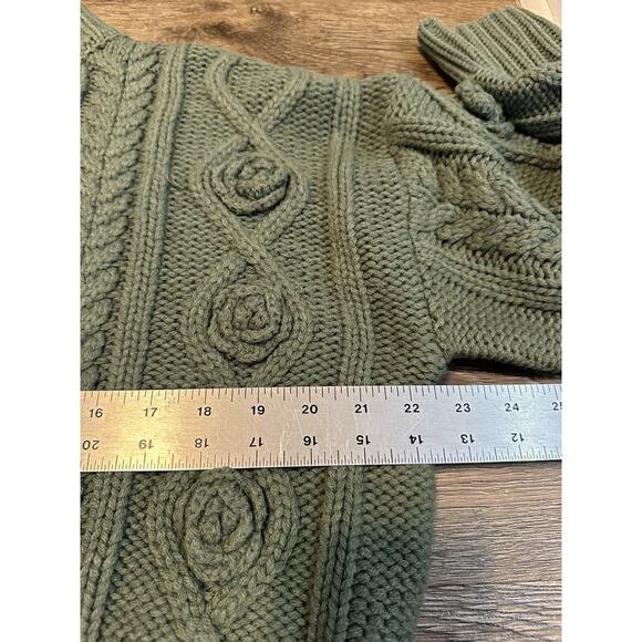 Cableknit Mockneck Sweater Size Medium Green Heavy 3D Flowers Cropped Forever 21 - Picture 4 of 5